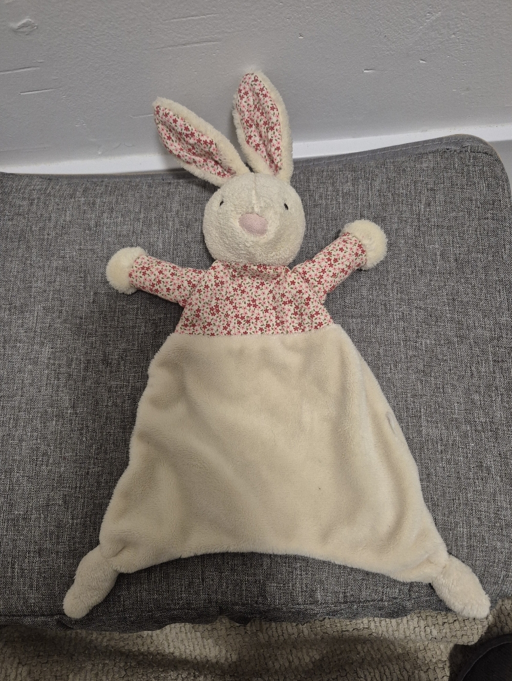 *5 Items for $25 Baby Items* Jellycat Blossom Cream Bunny Berry Comforter